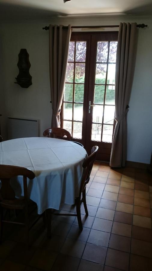 Chambre D'Hote Chez Maud Saint-Sauveur-Marville ภายนอก รูปภาพ